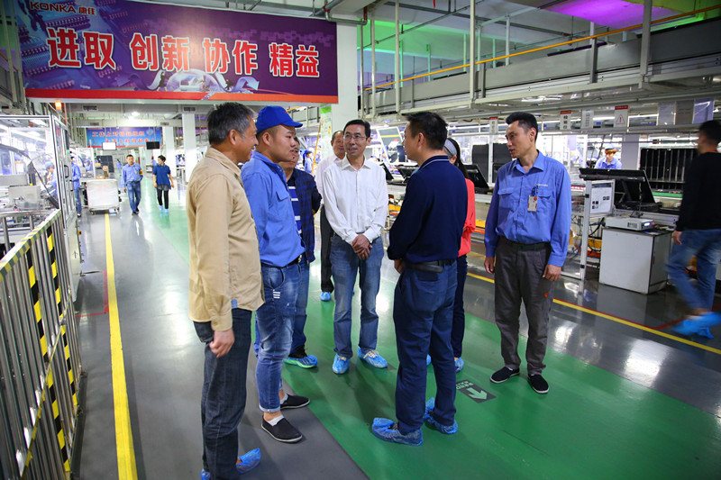 2018.10.9汪上看望企业实习学生 128_副本.jpg