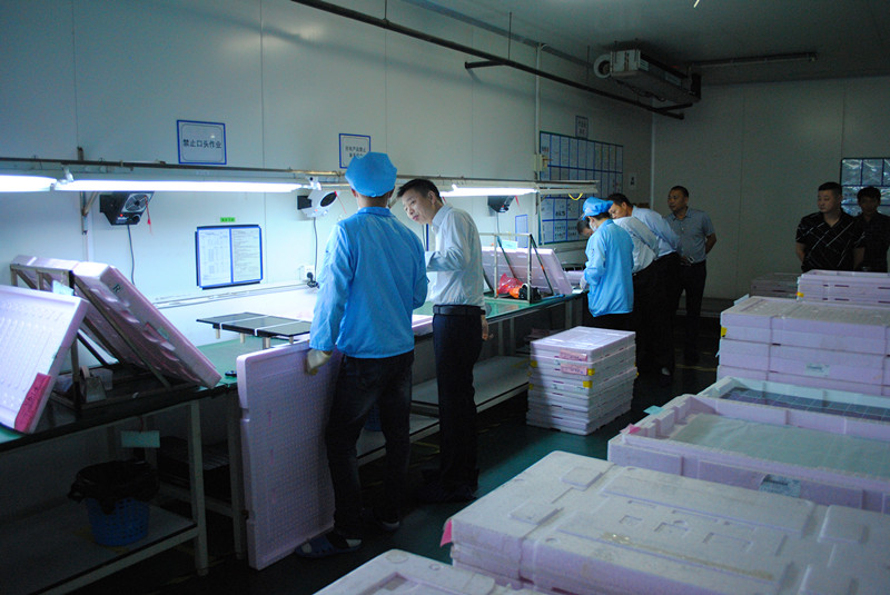 2017.9.1党员座谈会与校企合作调研 079_副本.jpg