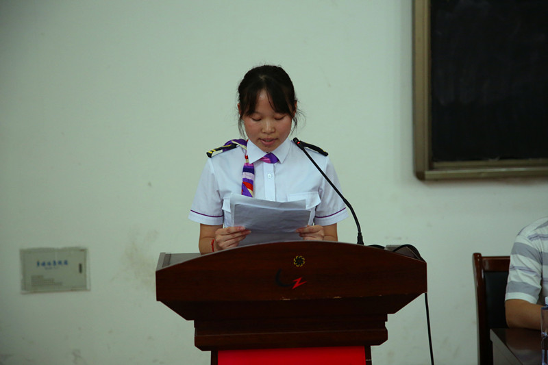 2018.6.7办公室例会和7S宿舍 048_副本.jpg