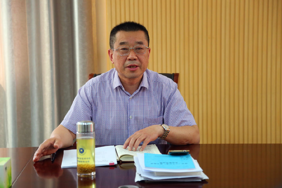 2020.5.8中心组学习、学工委会 005_副本.jpg