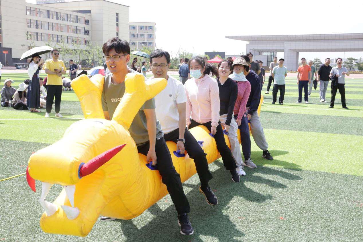 b60fd79b39afaef2d84aef68978e9d9