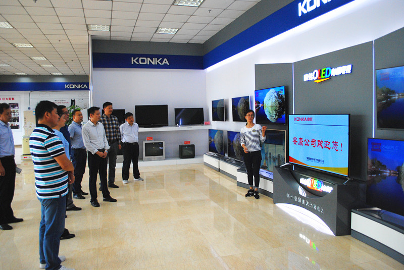 2017.9.1党员座谈会与校企合作调研 151_副本.jpg