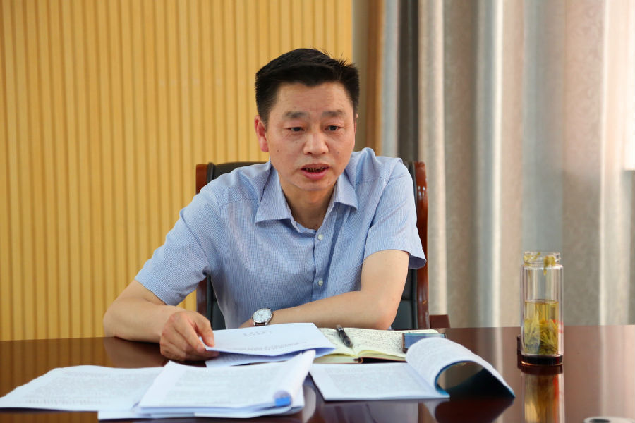 2020.5.8中心组学习、学工委会 016_副本.jpg