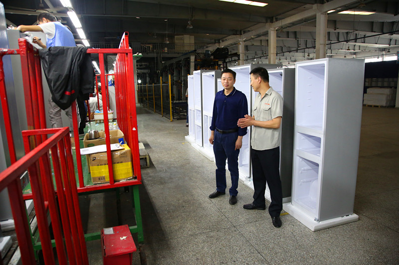 2018.10.9汪上看望企业实习学生 026_副本.jpg