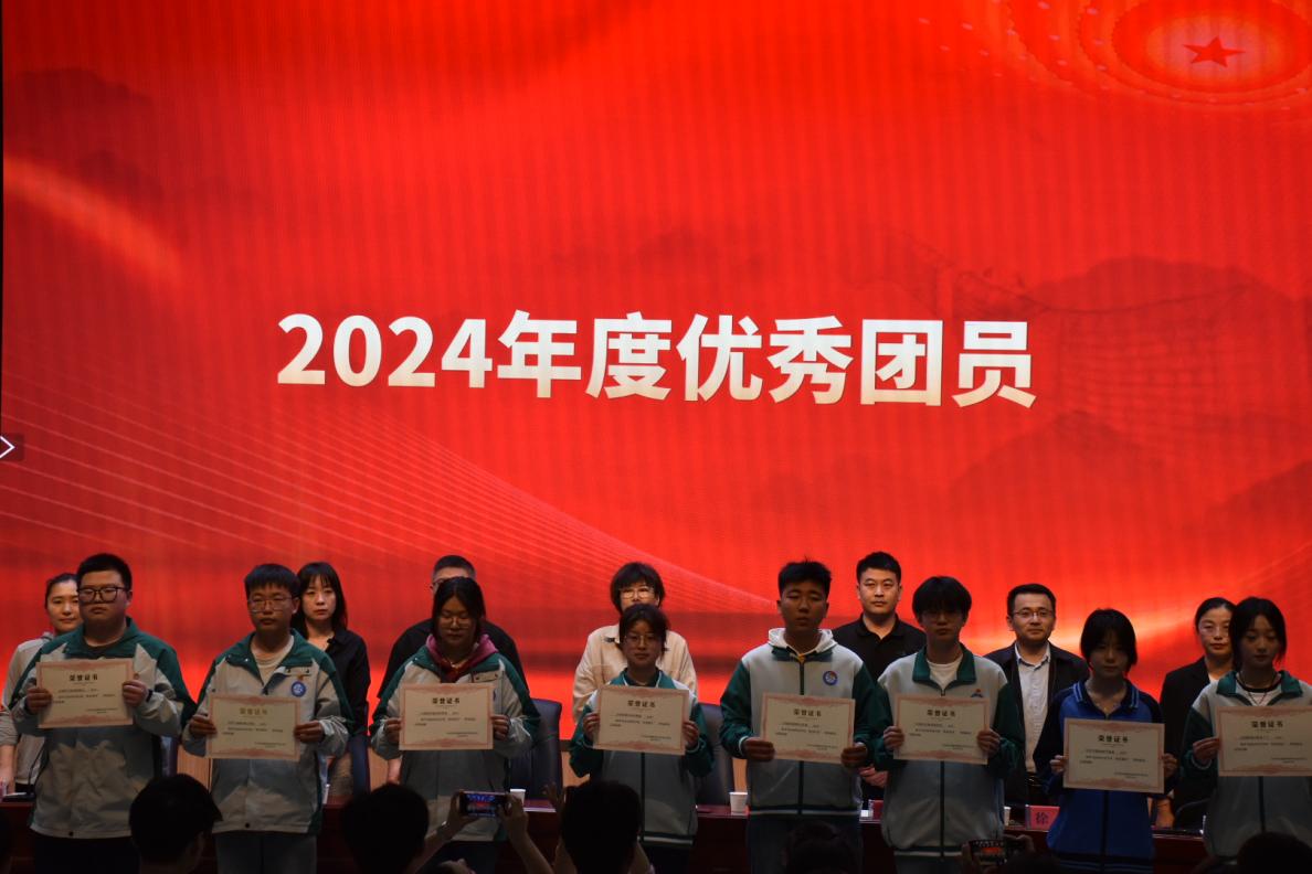 784ea9480f3c770e3d2b7b3b4ff1d8ac_