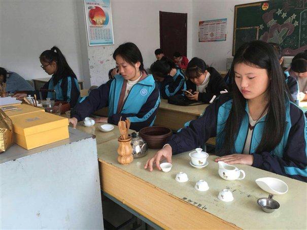 ACC44FA1B2BEA8AD71AF34968D98E6A0