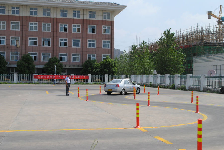 2017.9.16滁州市市直驾驶员职称考试 046.JPG