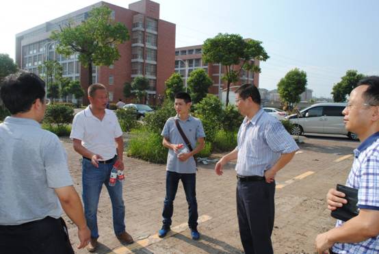 校领导暑期慰问 029.JPG