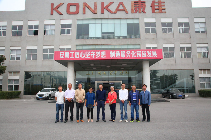 2018.10.9汪上看望企业实习学生 150_副本.jpg