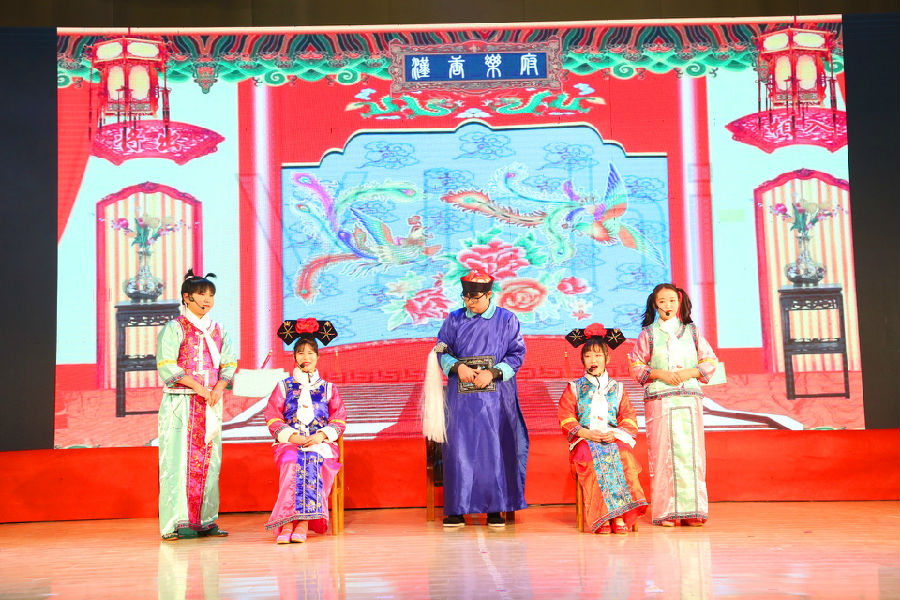 2019.12.18党委民主生活会、元旦汇演 180_副本.jpg