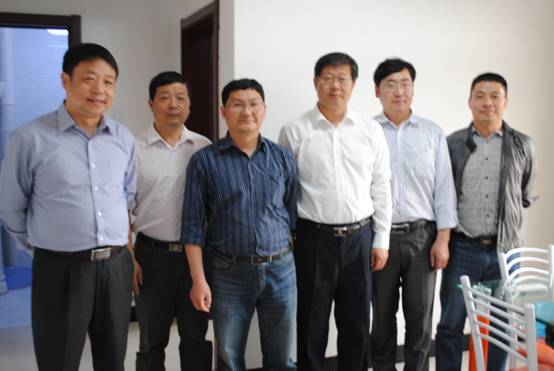 看望慰问职教教师 179.JPG