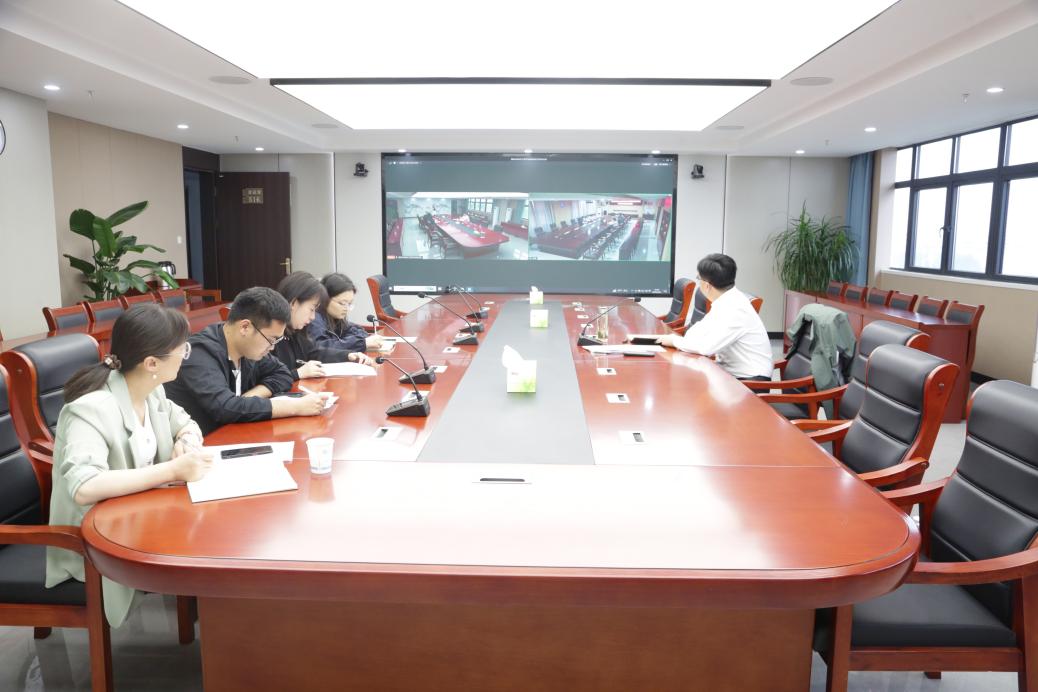 -cgi-bin-mmwebwx-bin-webwxgetmsgimg--&MsgID=3996809710800242181&skey=@crypt_5a60b553_1f4daa080bb02727146c6fbaedeb61f0&mmweb_appid=wx_webfilehelper