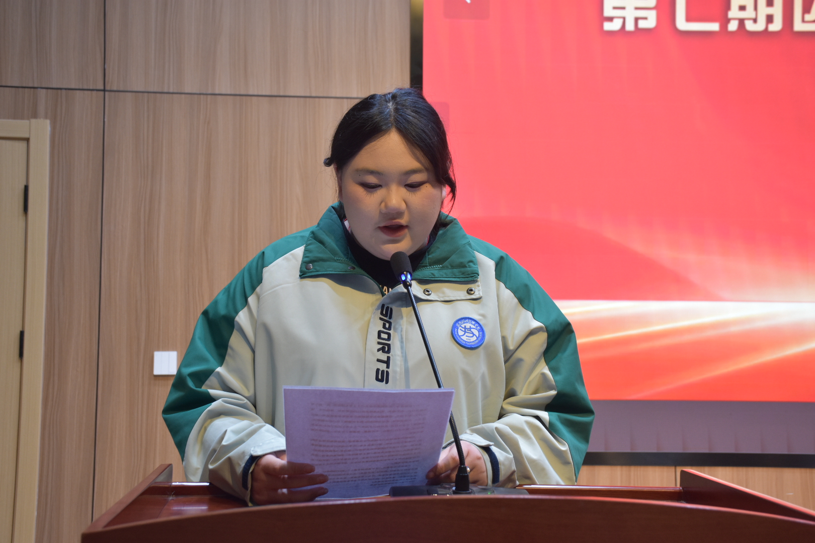 e87b79f7dc1d676d42f8edad806fff33_